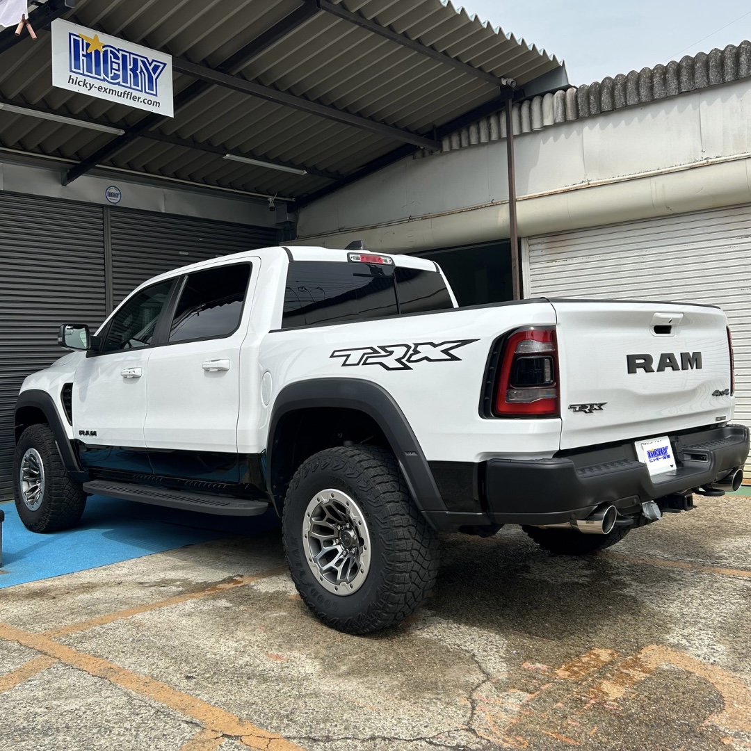 ダッジラムTRX ワンオフ可変バルブマフラー製作